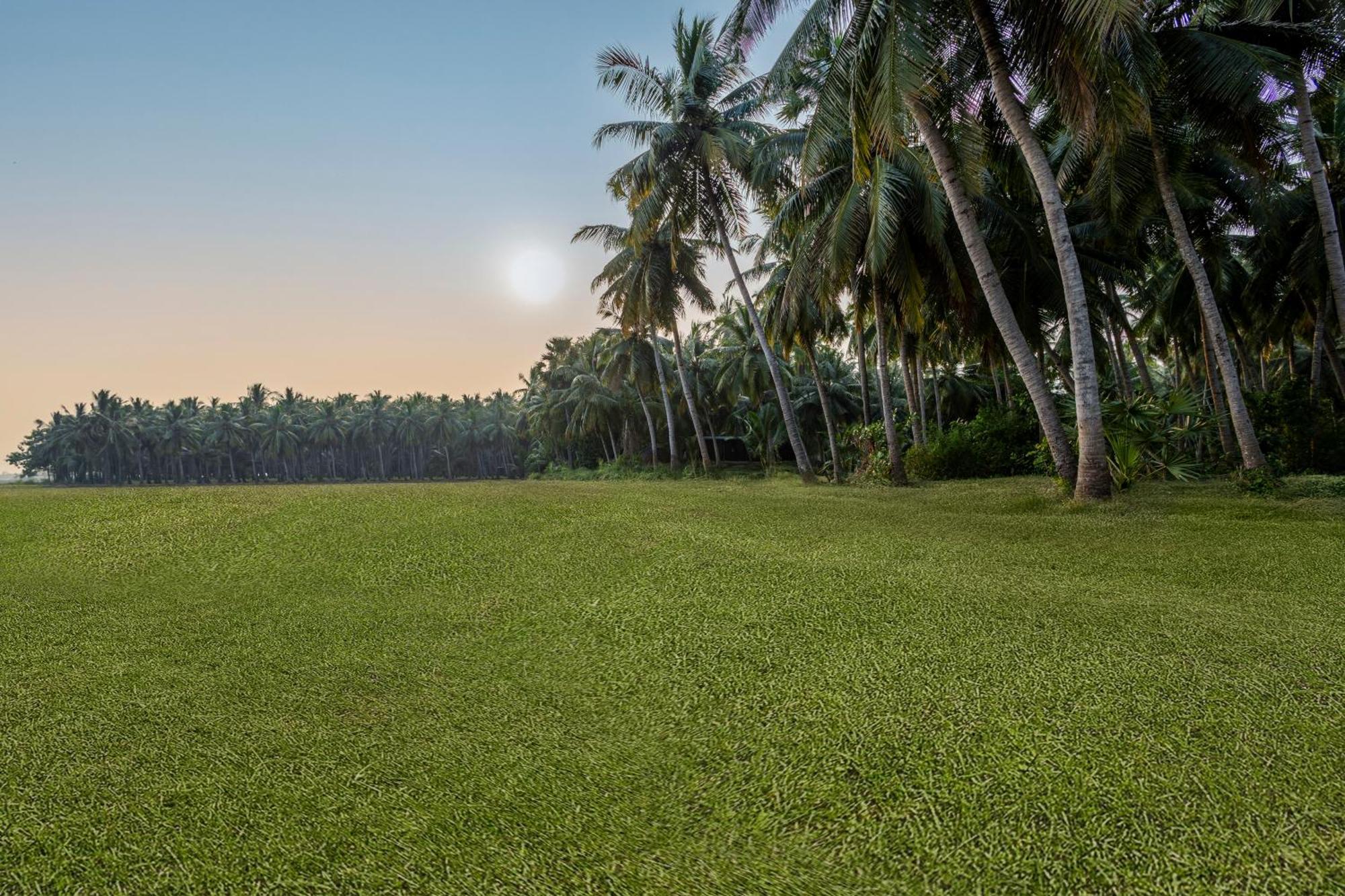 Hotel Sterling Palavelli Godavari Rāzole Exterior foto